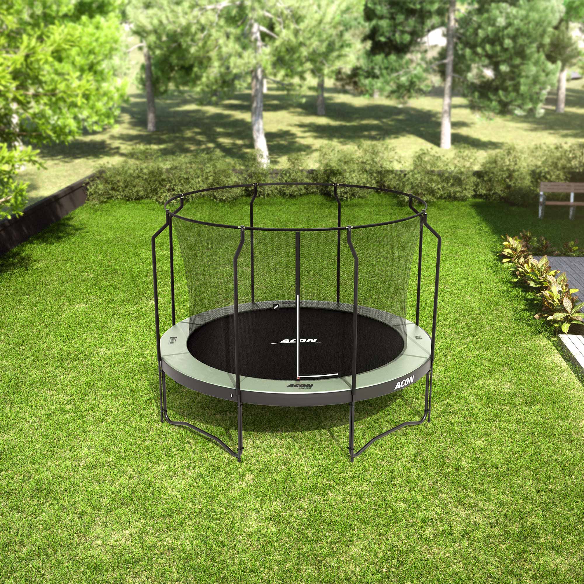 ACON Air 3,7m trampoliini Premium-turvaverkolla takapihalla.