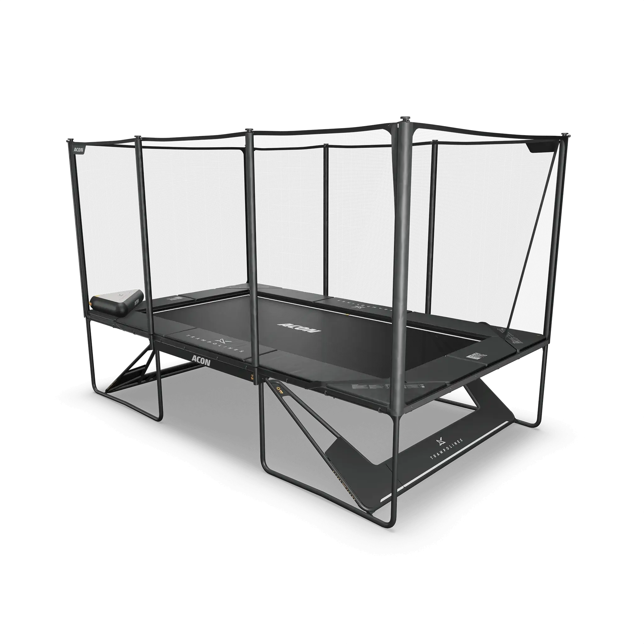 Acon X ilmatäytteinen kolmio airblock trampoliinin kulmassa.