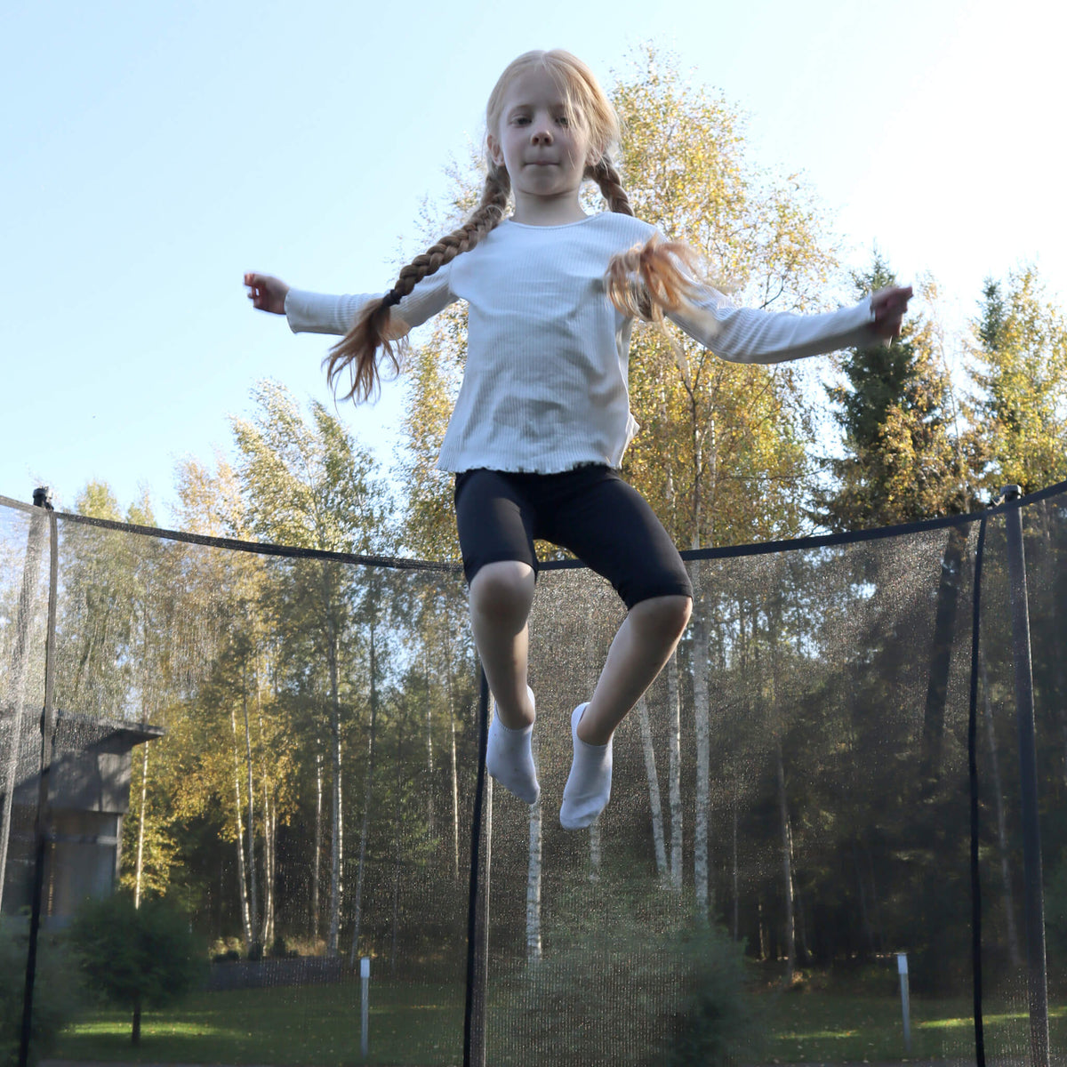 ACON Air 4,6m Pyöreä trampoliini turvaverkolla ja tikkailla (3)