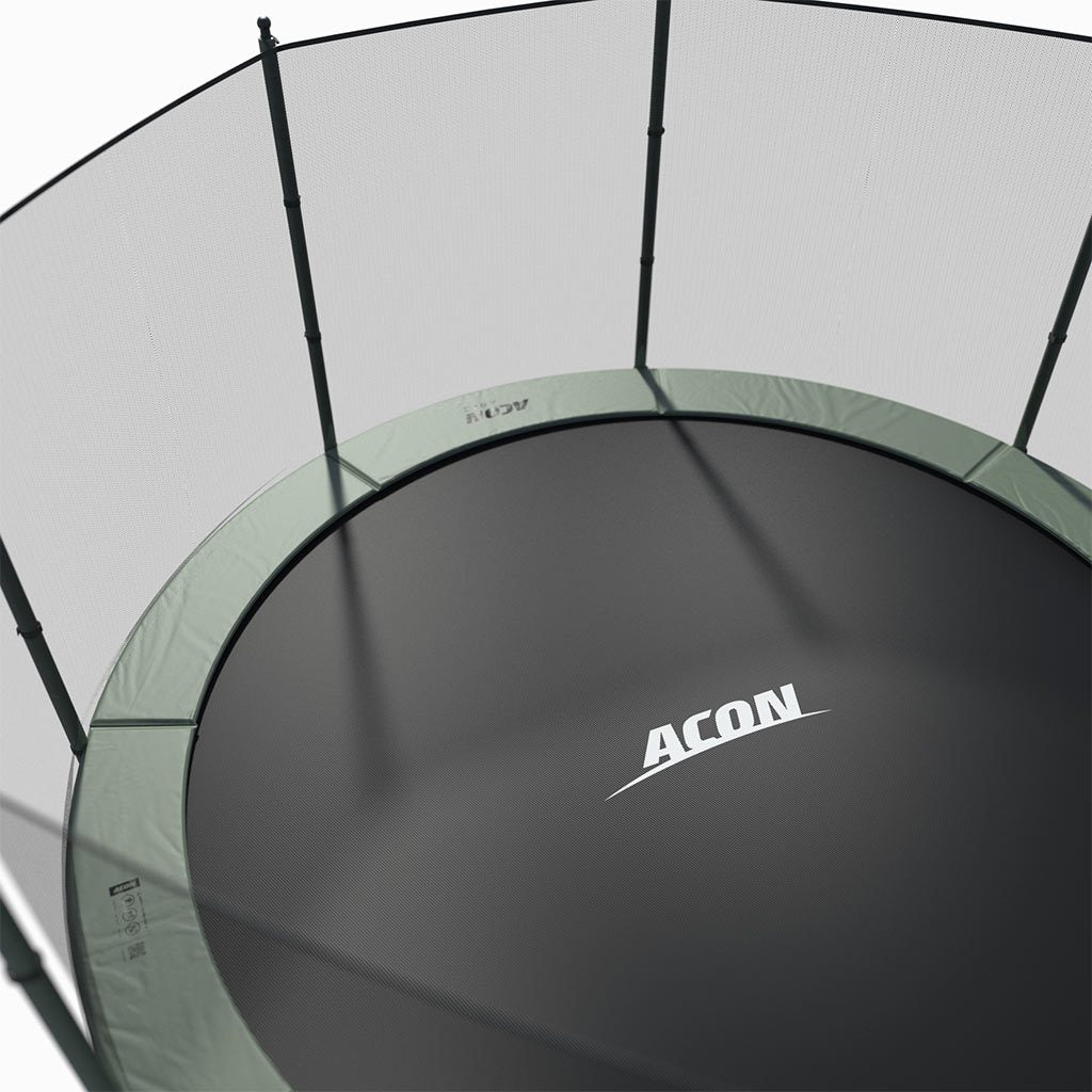 ACON Air 4,3m trampoliini Standard-turvaverkolla ylhäältä nähtynä.